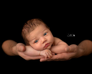 In hands of papa Jelkafotografie